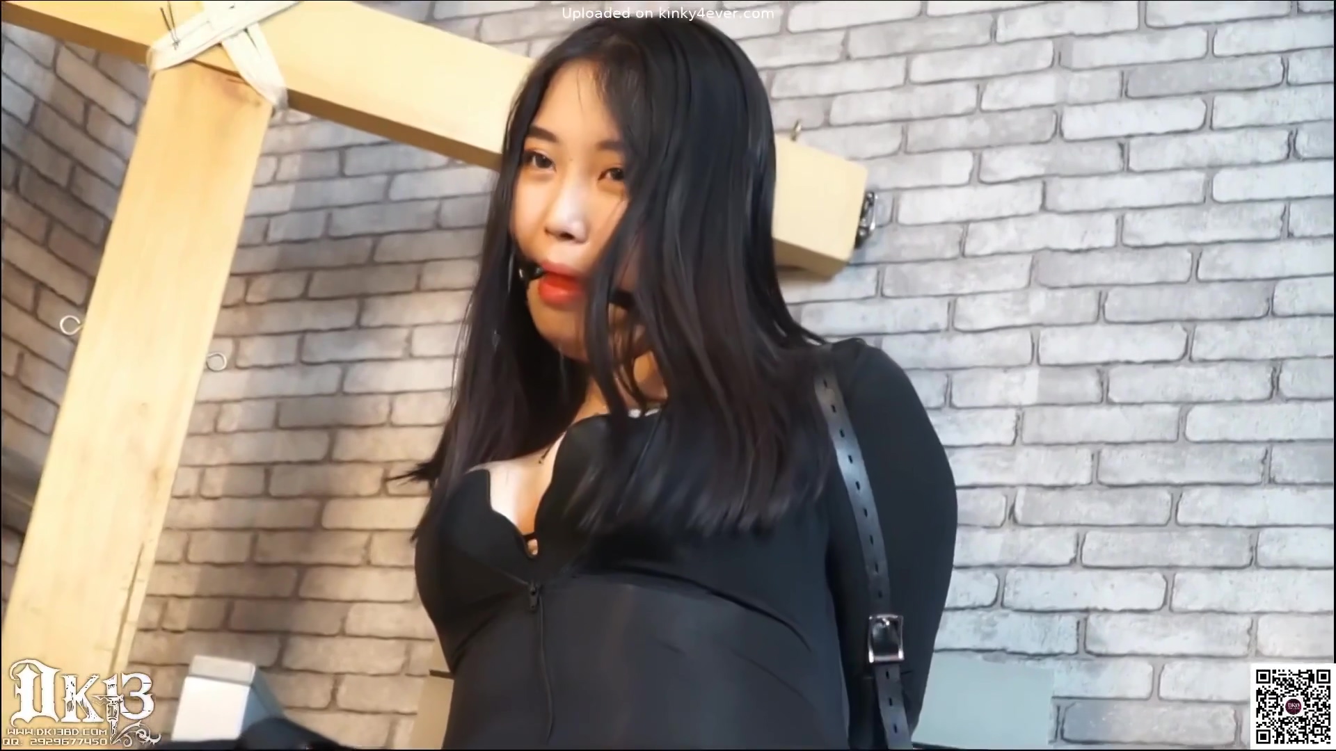 Bondage Chinese Girl
