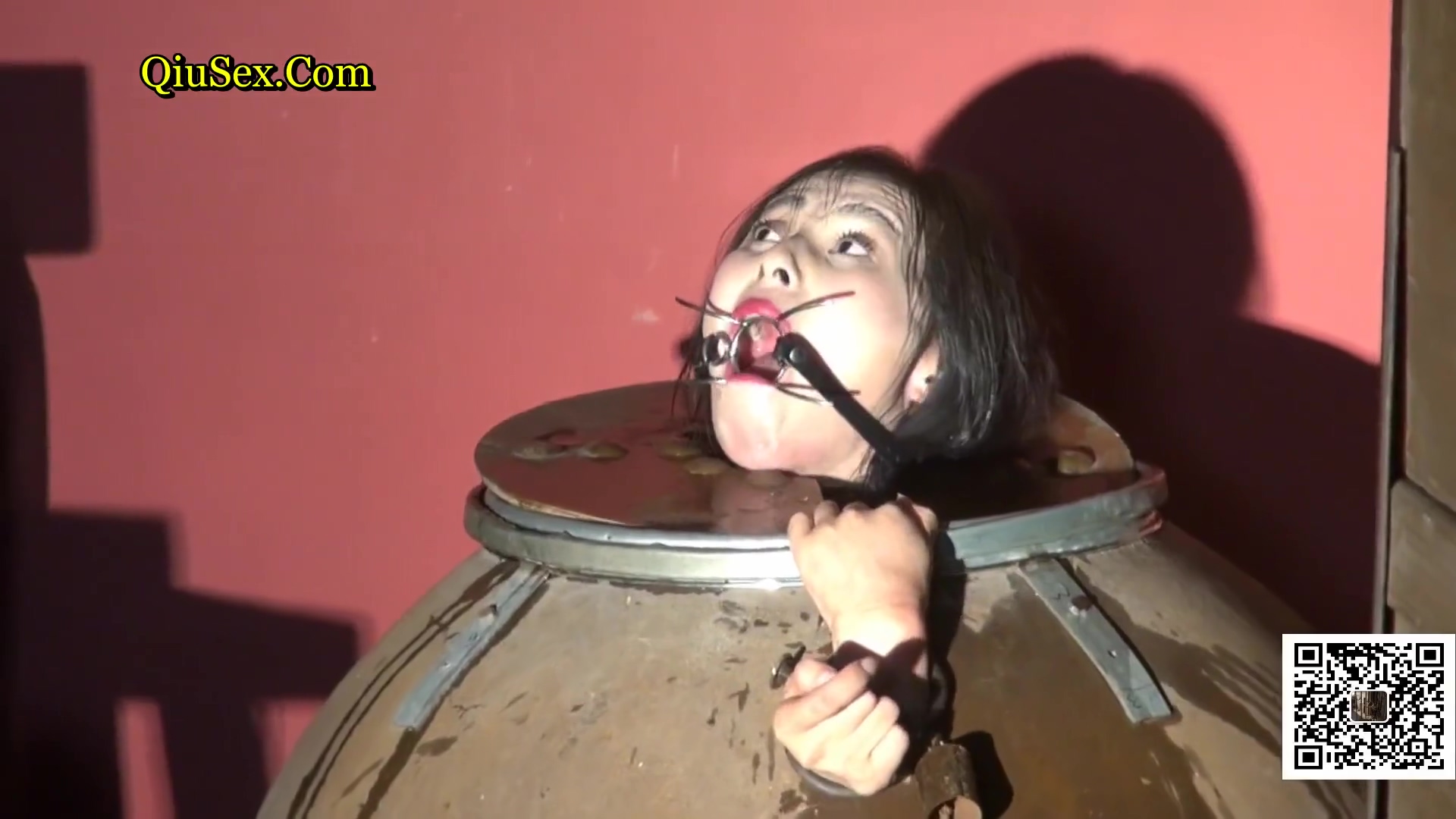 Chinese Girl Captive 3
